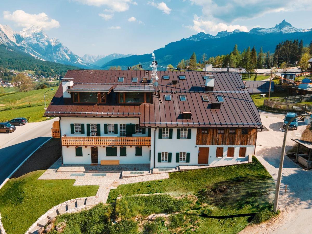 Chalet Socrepes - Dolomiti Skyline Кортина д'Ампецо Екстериор снимка